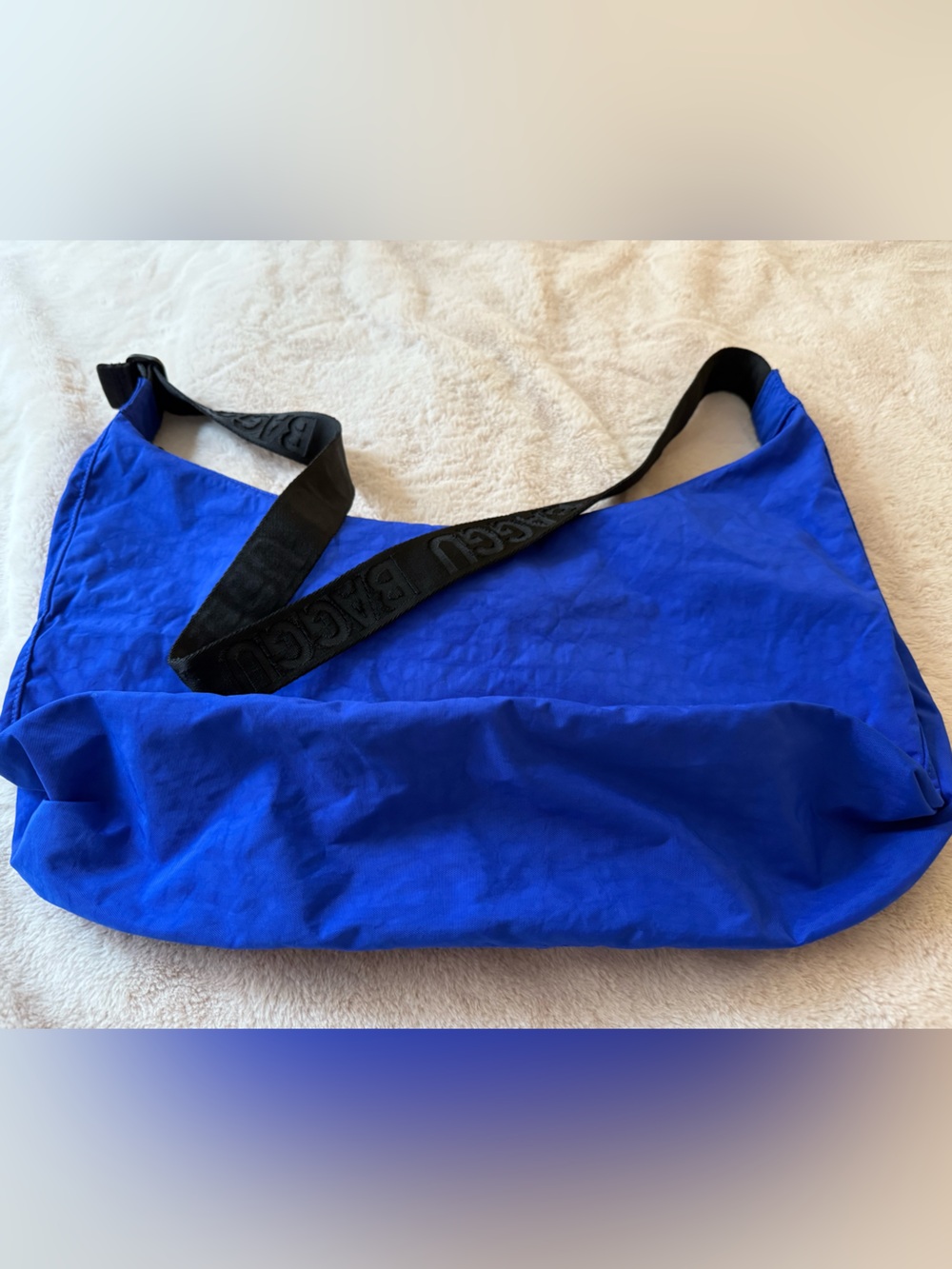 BAGGU Large Nylon Crescent Bag Lapis - Picture 13 of 15